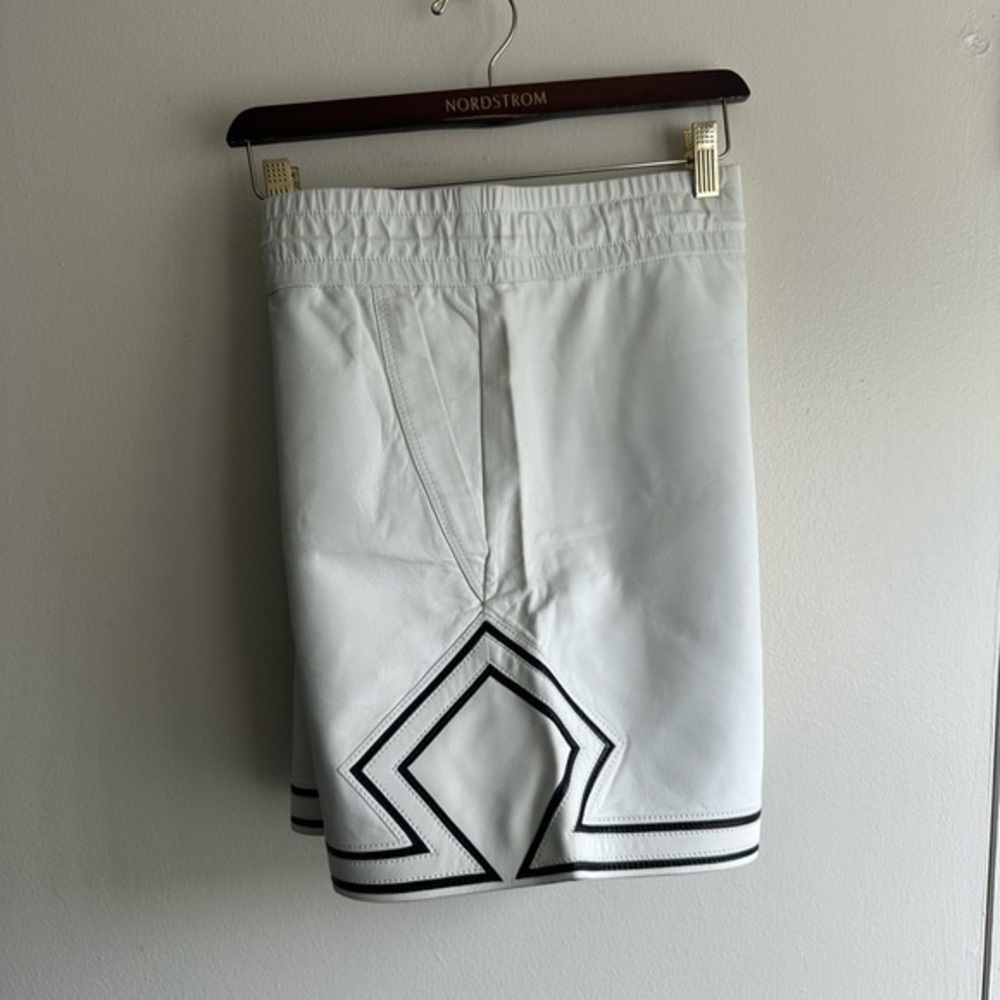 AMIRI White Men’s Flat Front Shorts with Black Trim